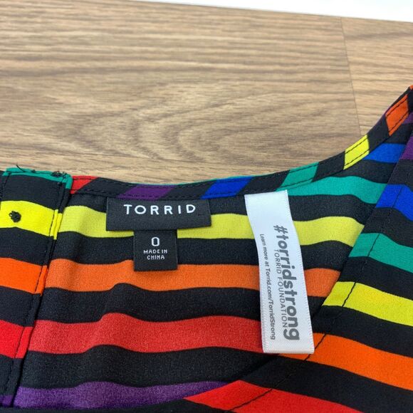 Torrid Strong Rainbow Striped Blouse Button Down Back Size 0 Womens Top - Picture 2 of 7